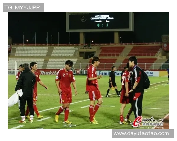 32位足球明星激战四方汇聚全球巅峰对决赛事精彩呈现