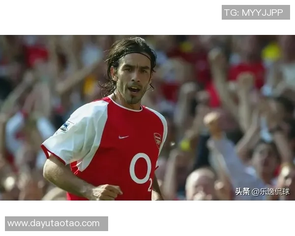 绿茵场上的魔术师足球球星们令人叹服的绝技与瞬间辉煌