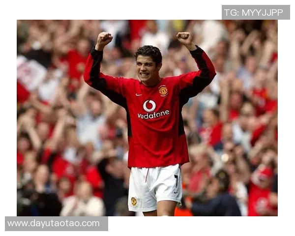 足球巨星与爱侣的浪漫故事：球场内外的心动瞬间与情感纠葛