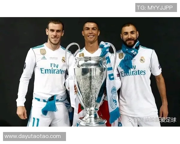 BBC聚焦足球巨星屏保展示绿茵传奇魅力与赛场风采